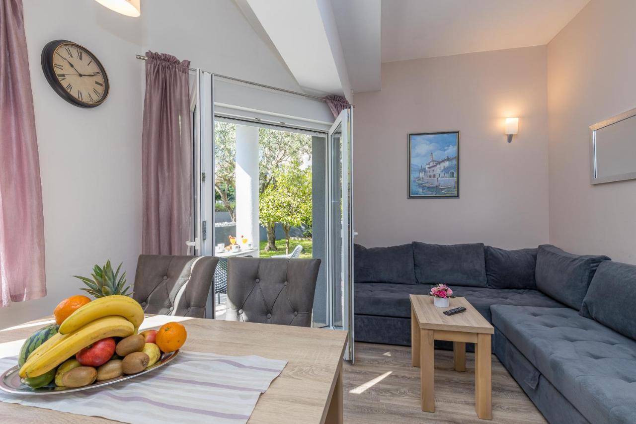 Villa Mihaela โตรกีร์ ห้อง รูปภาพ