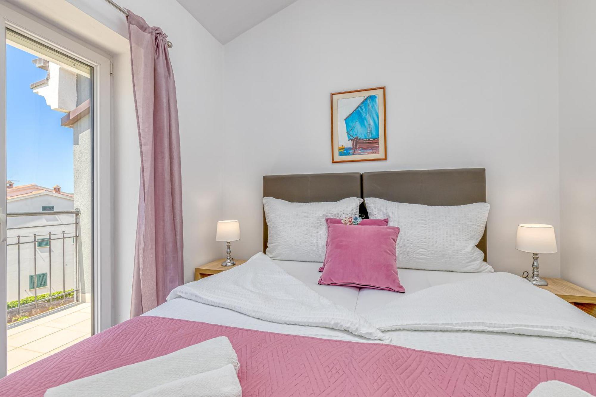 Villa Mihaela โตรกีร์ ห้อง รูปภาพ